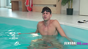 6736 swimming pool sex Video